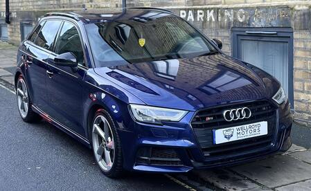 AUDI S3 2.0 TFSI Black Edition 