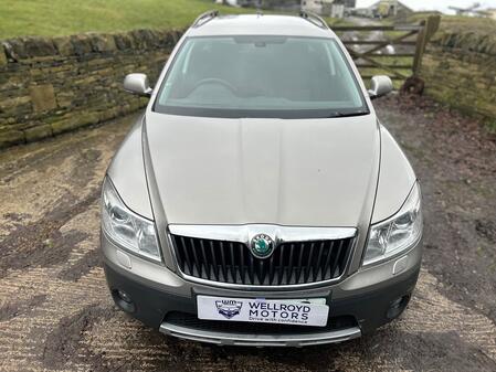 SKODA OCTAVIA 2.0 TDI Scout